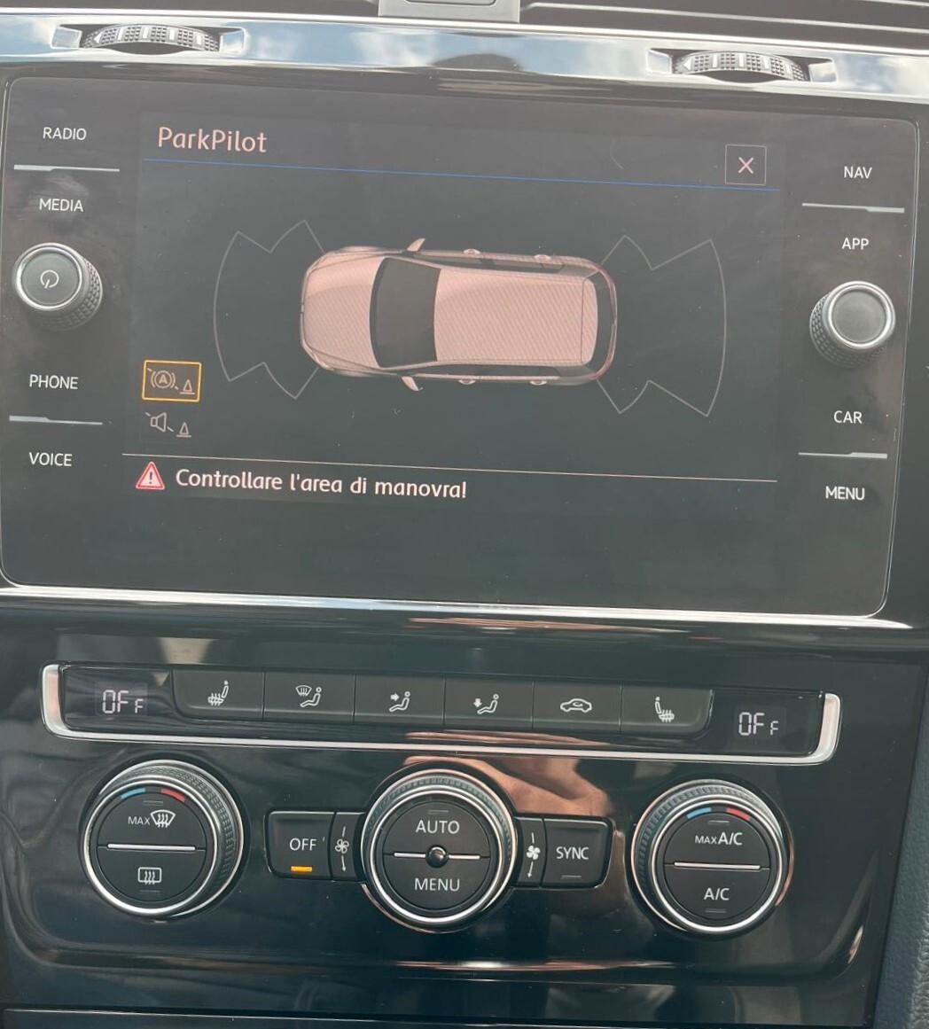 Volkswagen Golf 2.0 TDI 5p. Highline BlueMotion Technology