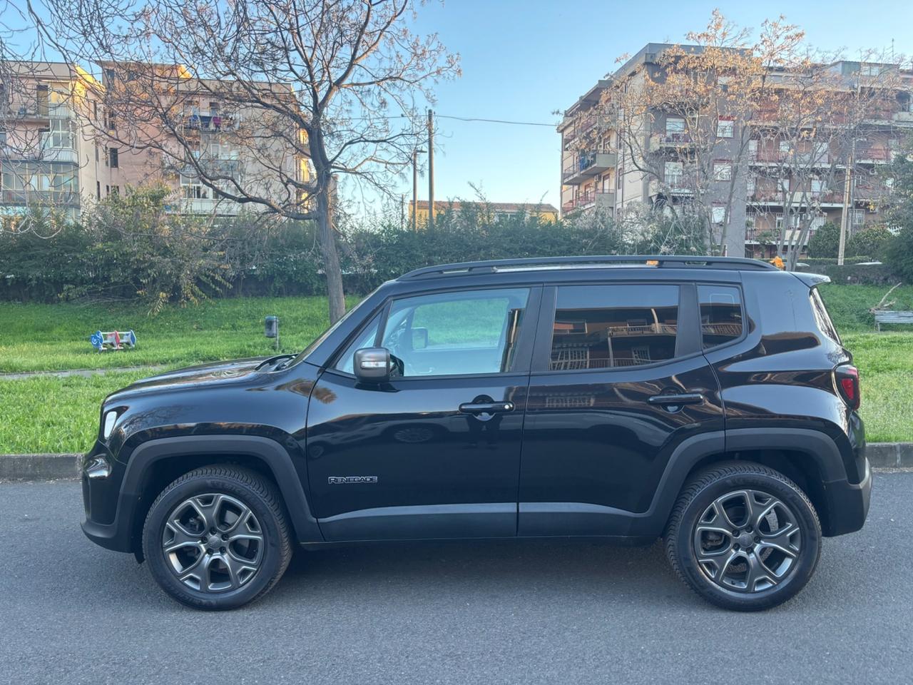 Jeep Renegade TOTAL BLACK 2020 FULL LED AUTOMATICA