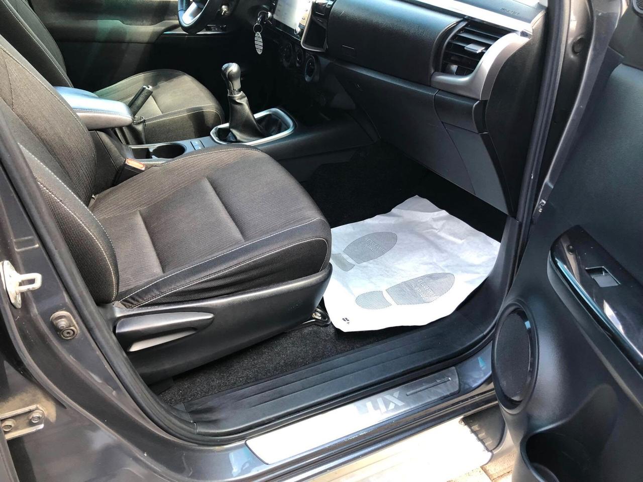 Toyota Hilux 2.4 D-4D 4WD Lounge 2022