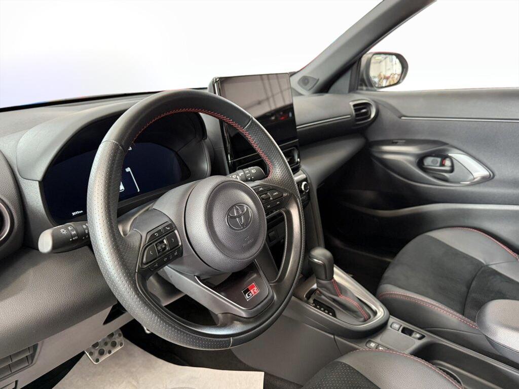 Toyota Yaris Cross 1.5 H GR Sport FWD e-CVT