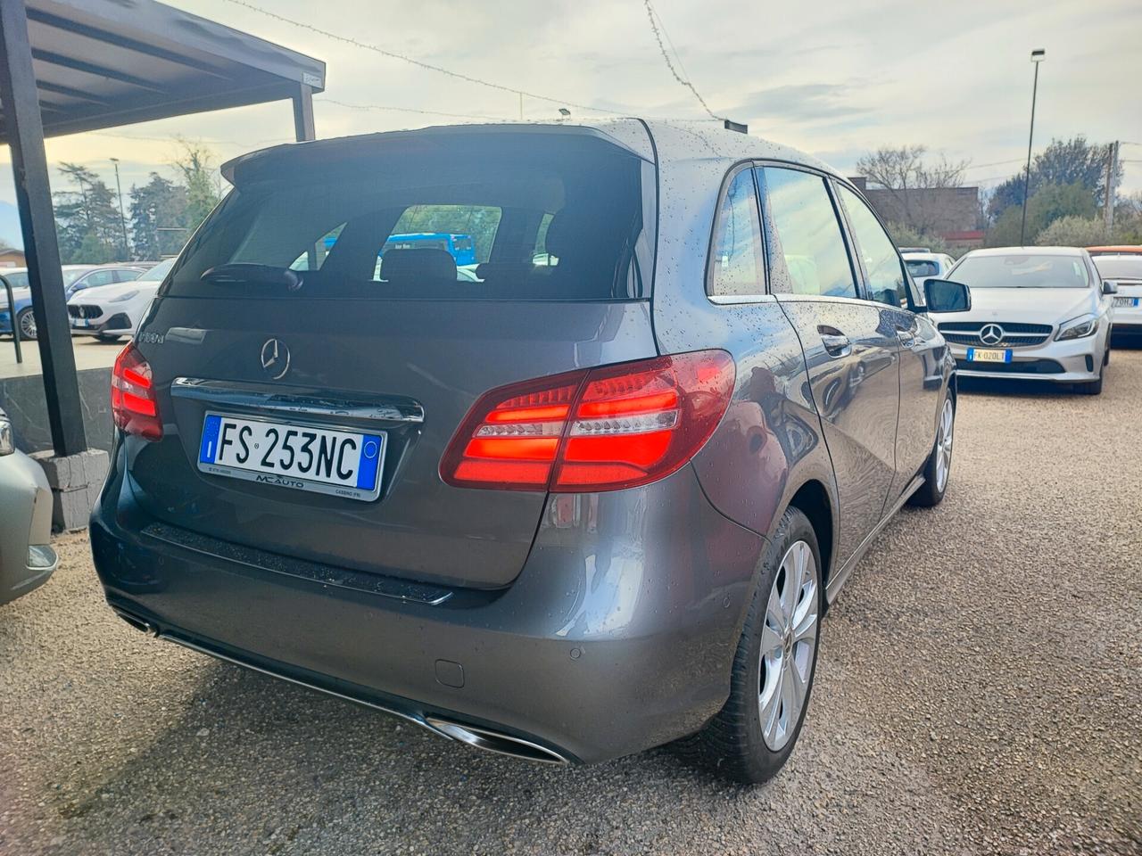 Mercedes-benz B 180 d Premium