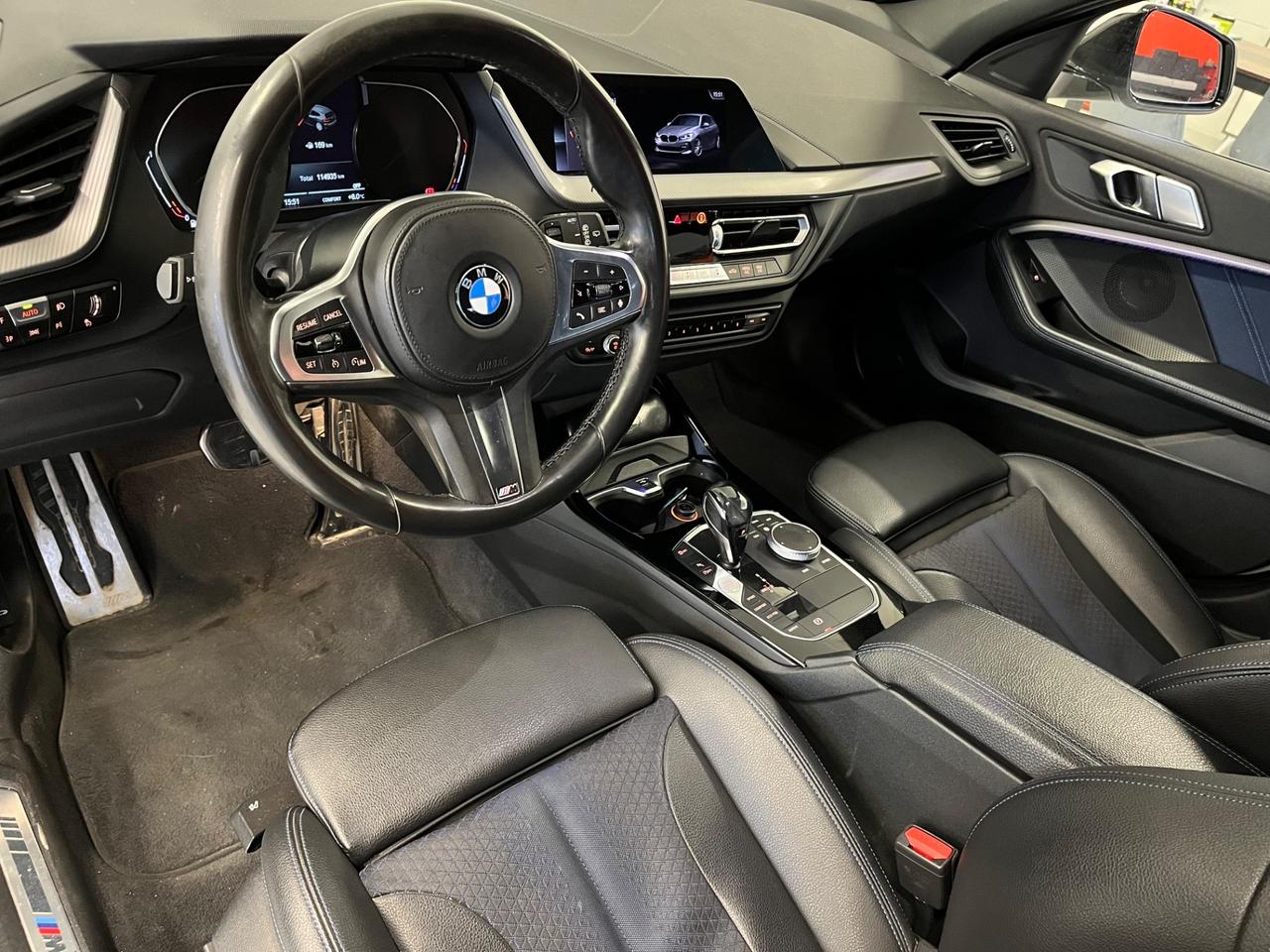 Bmw 118 118d 5p. Msport