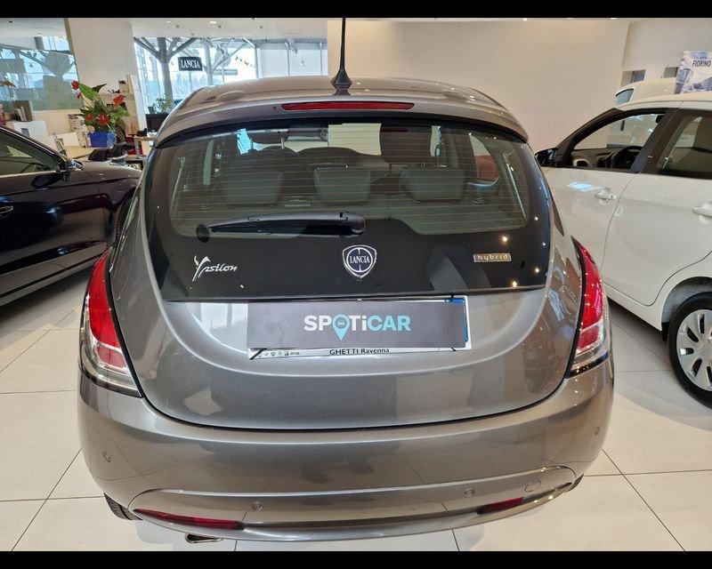 Lancia Ypsilon 1.0 FireFly 5 porte S&S Hybrid Gold