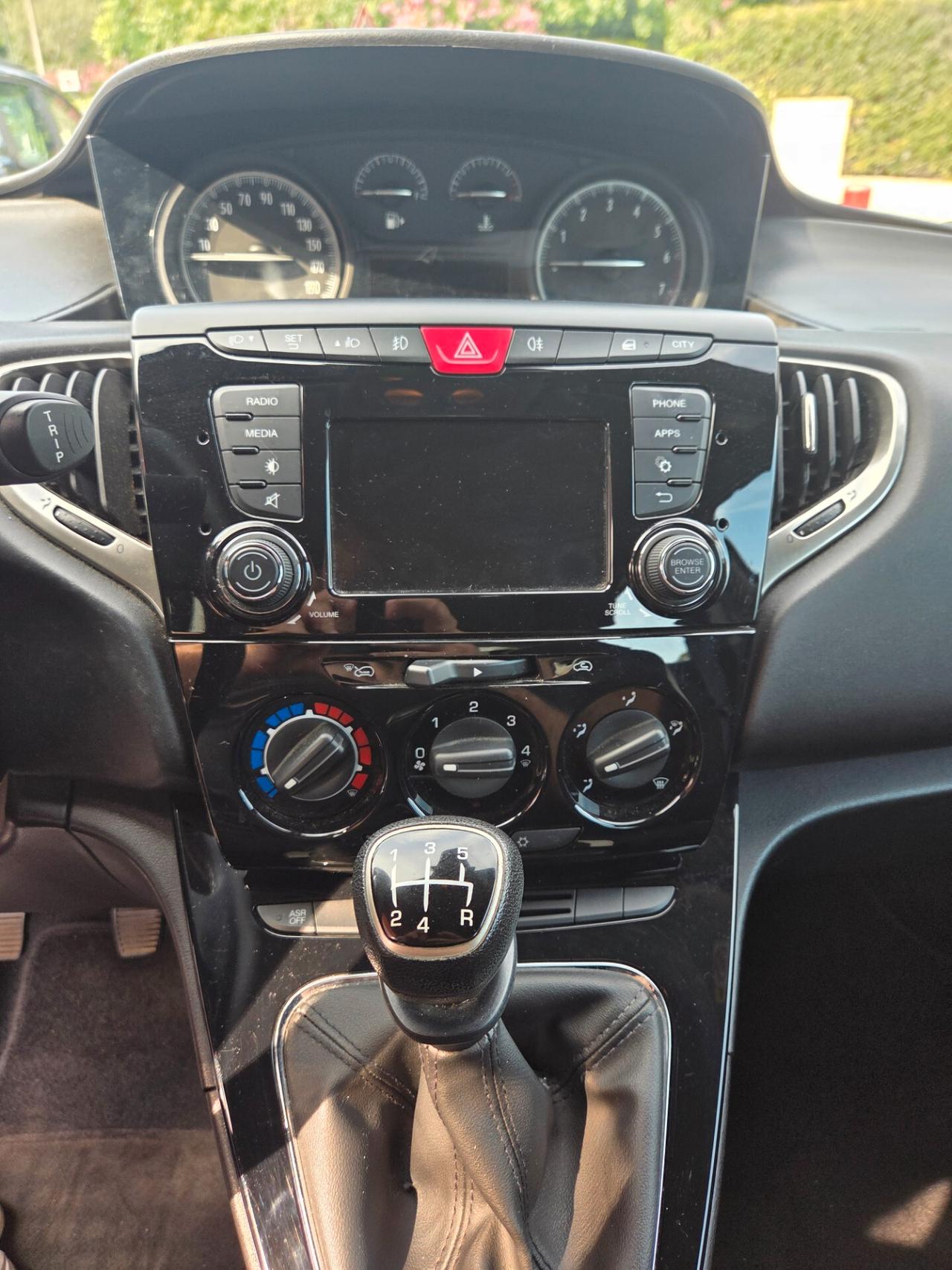 Lancia Ypsilon - 2016
