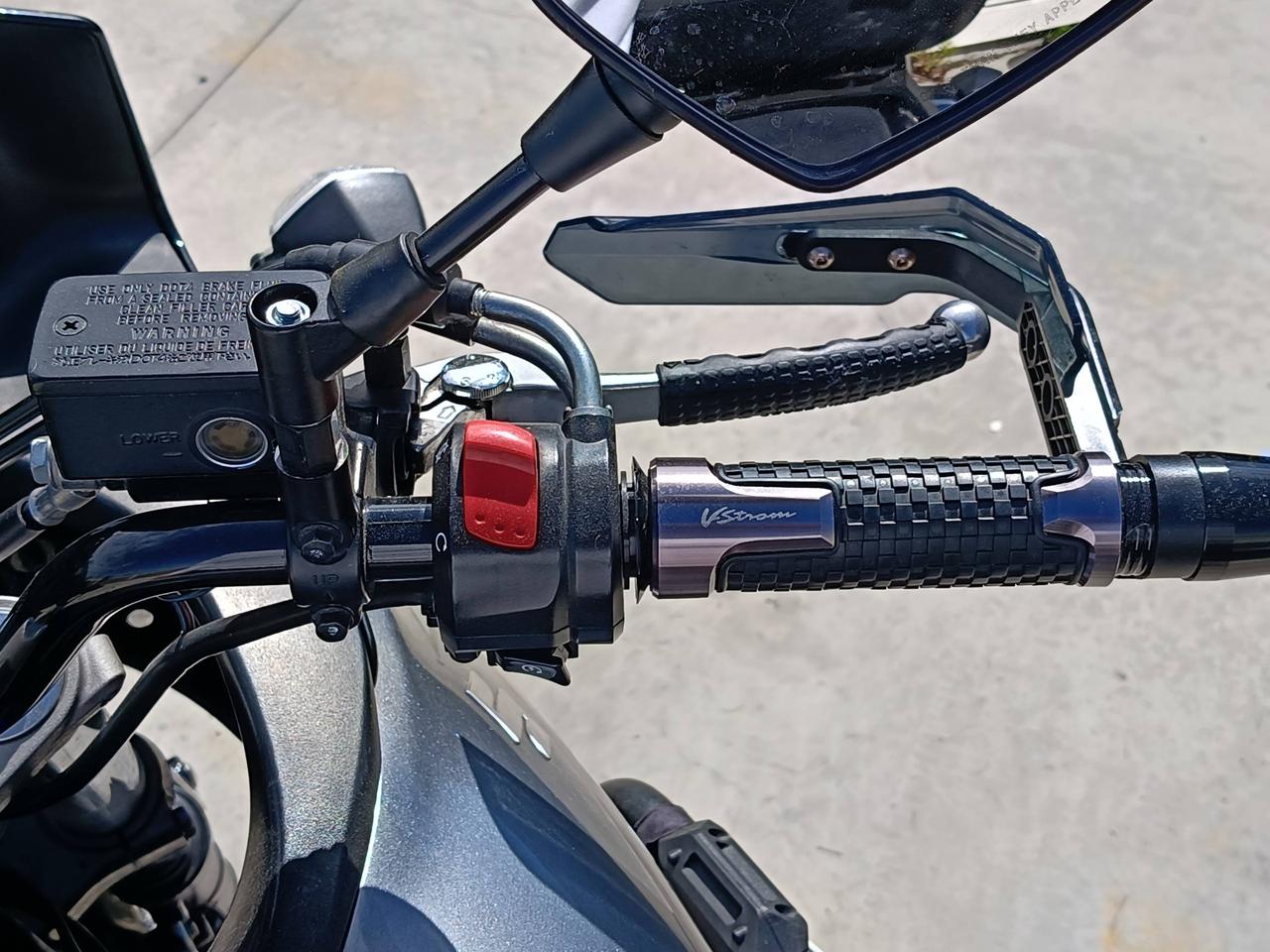 SUZUKI V-Strom - V-Strom DL 650 Traveller Abs my07