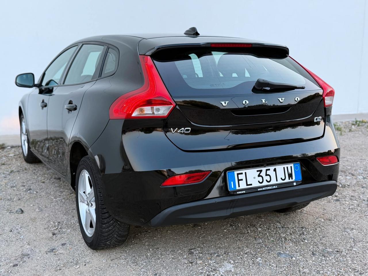 VOLVO V40 2.0 DIESEL D2 EURO6B