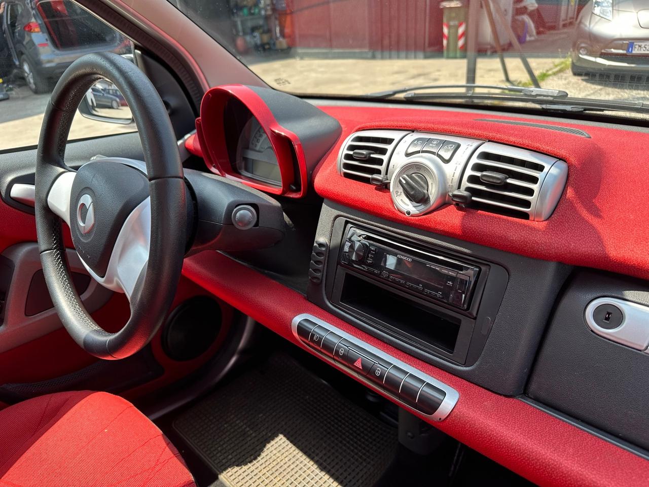 Smart ForTwo 1000 52 kW coupé pure