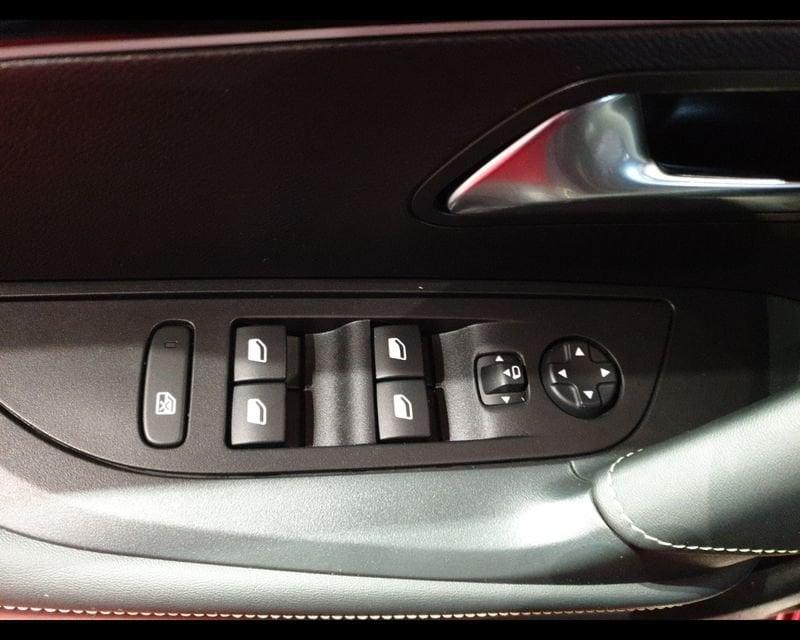 Peugeot 2008 2ª serie PureTech 130 S&S EAT8 GT