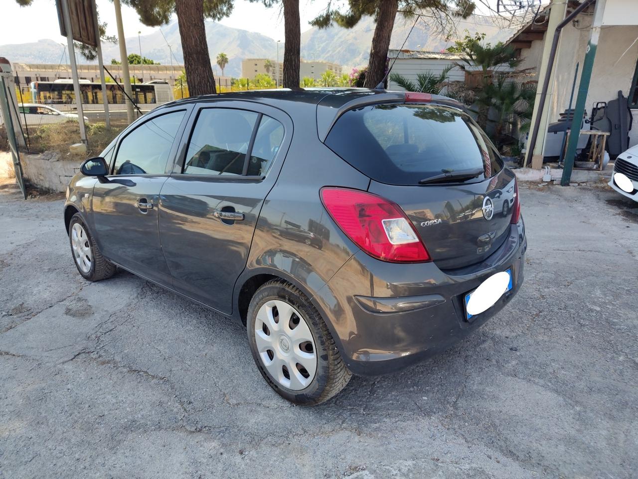 Opel Corsa 1.3 CDTI 75CV Edition 2014