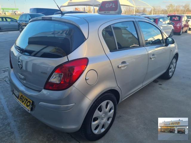 OPEL Corsa 1.2 BENZINA/GPL-NEOPATENTATI