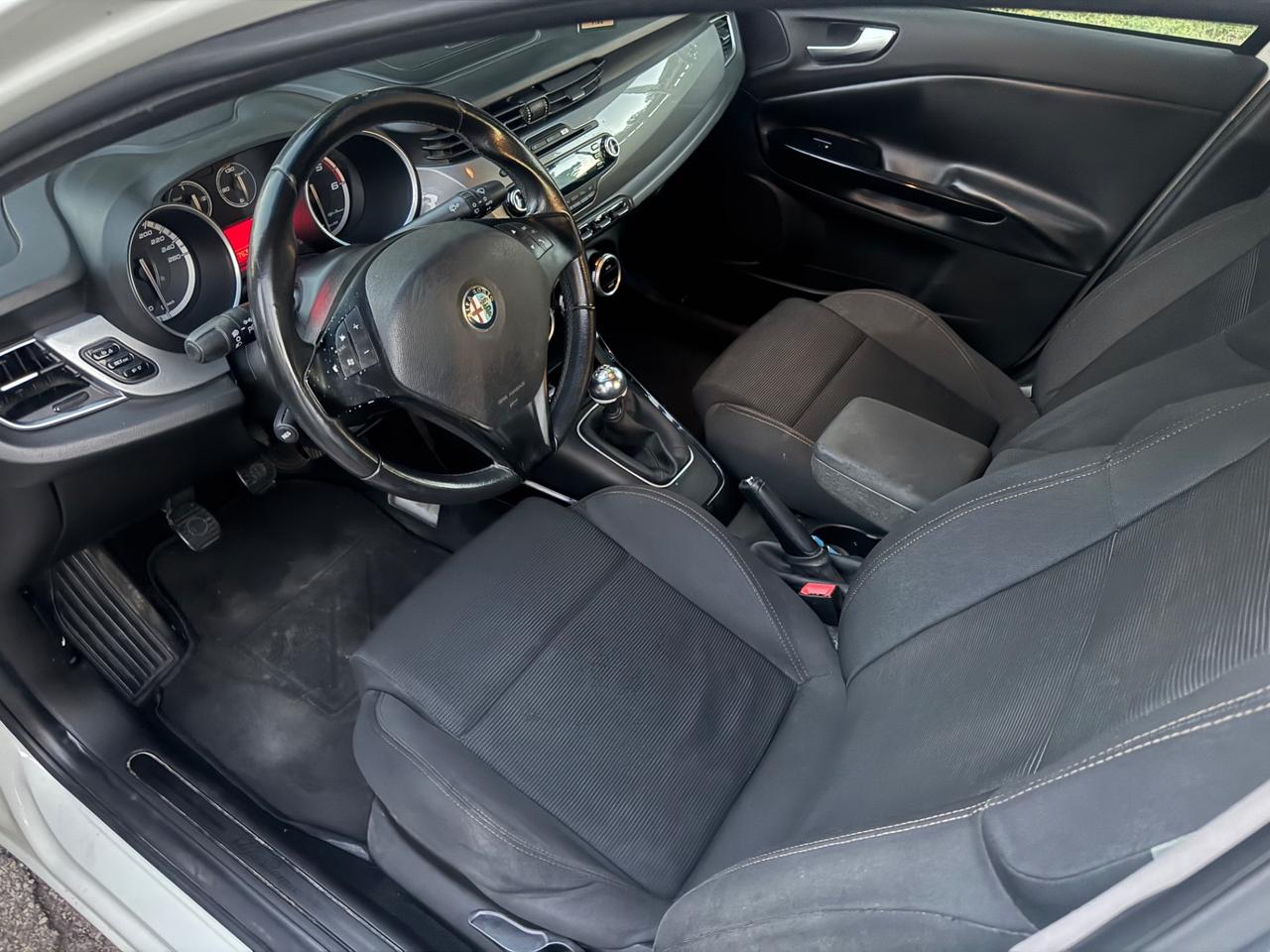 Alfa Romeo Giulietta 1.6 JTDm-2 105 cv garanzia 12 mesi