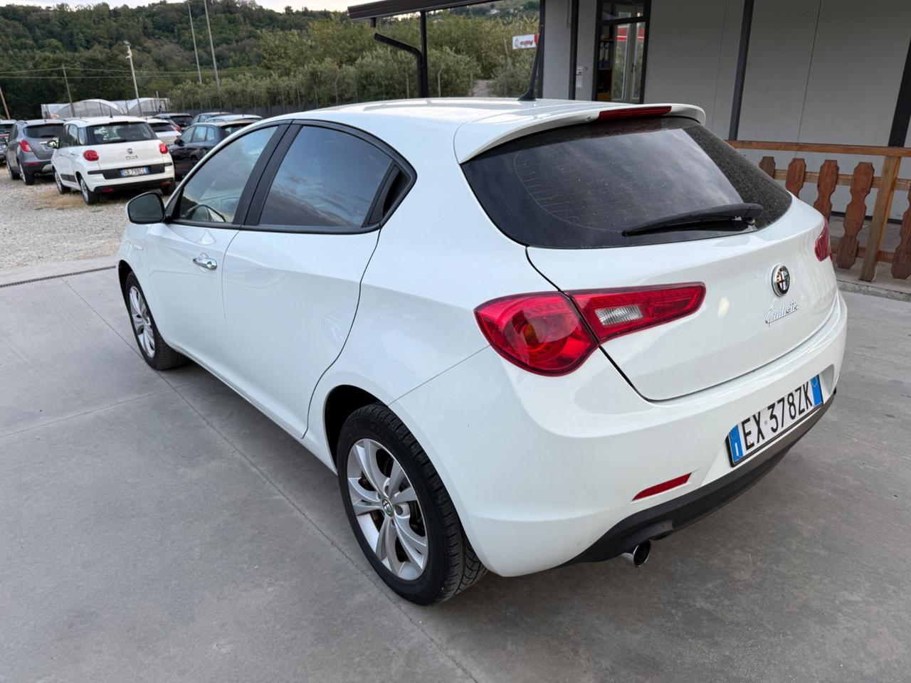Alfa Romeo Giulietta 1.6 JTDm-2 105 CV Distinctive