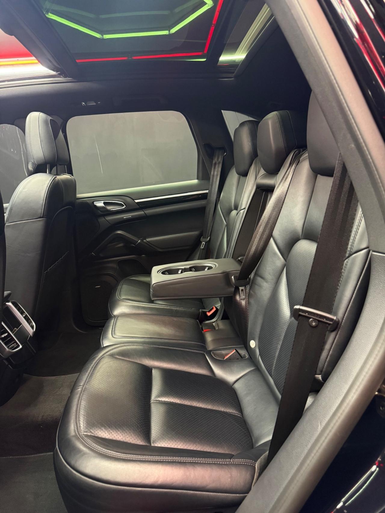 Porsche Cayenne 3.0 Disel V6 IPER FULL