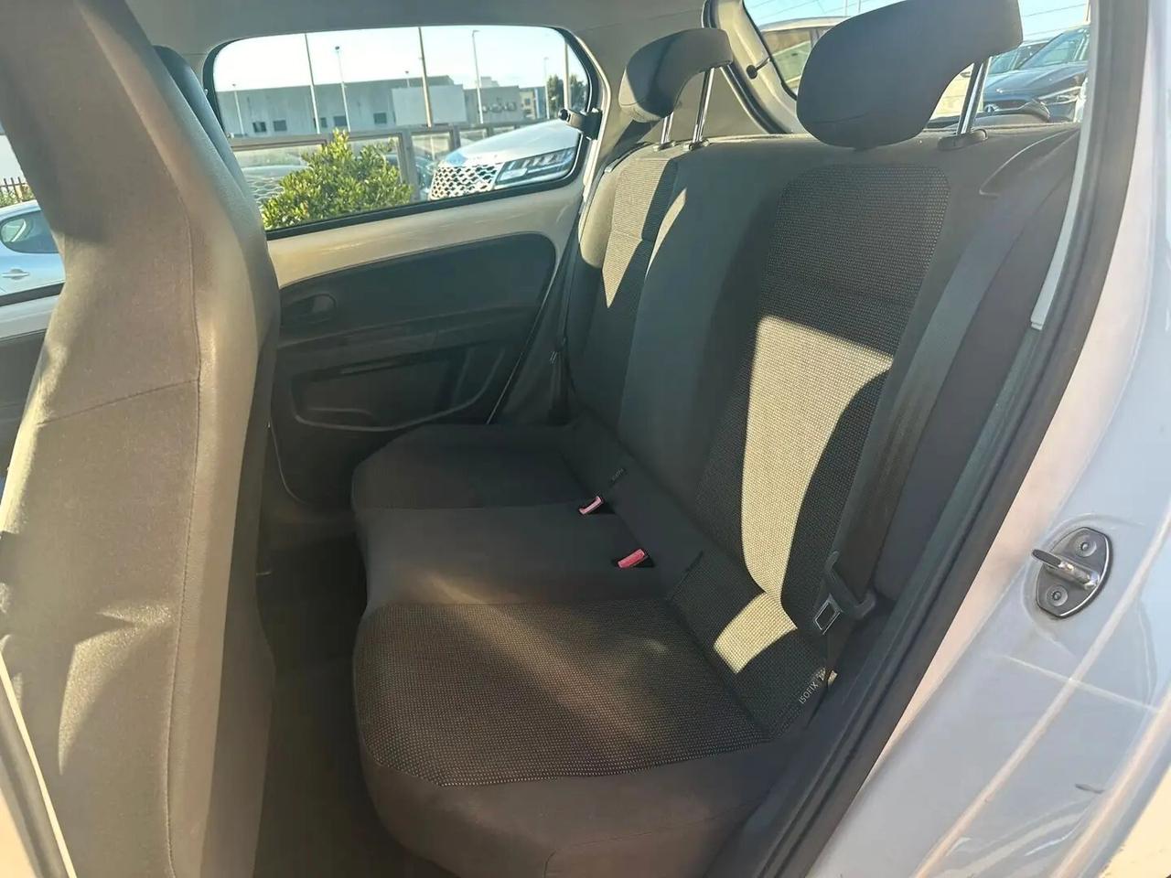 Volkswagen up! 1.0 5p. move