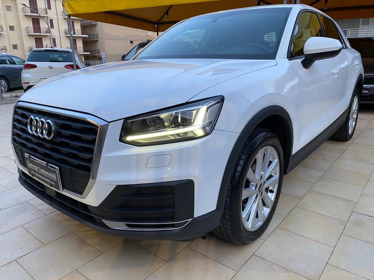 Audi Q2 30 TDI - Business Design