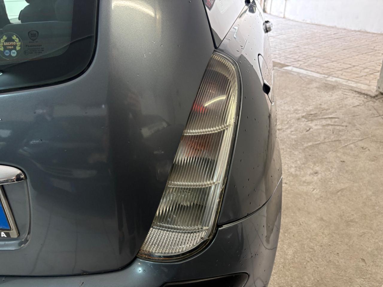 Lancia Ypsilon 1.3 MJT 75 CV Platino
