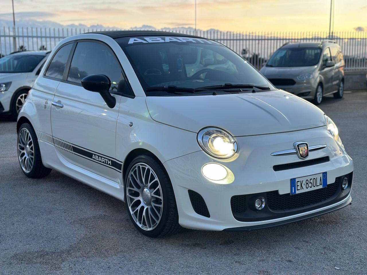 Abarth 500 C 2011 1.4 Turbo 140CV AUT. PARI AL NUO