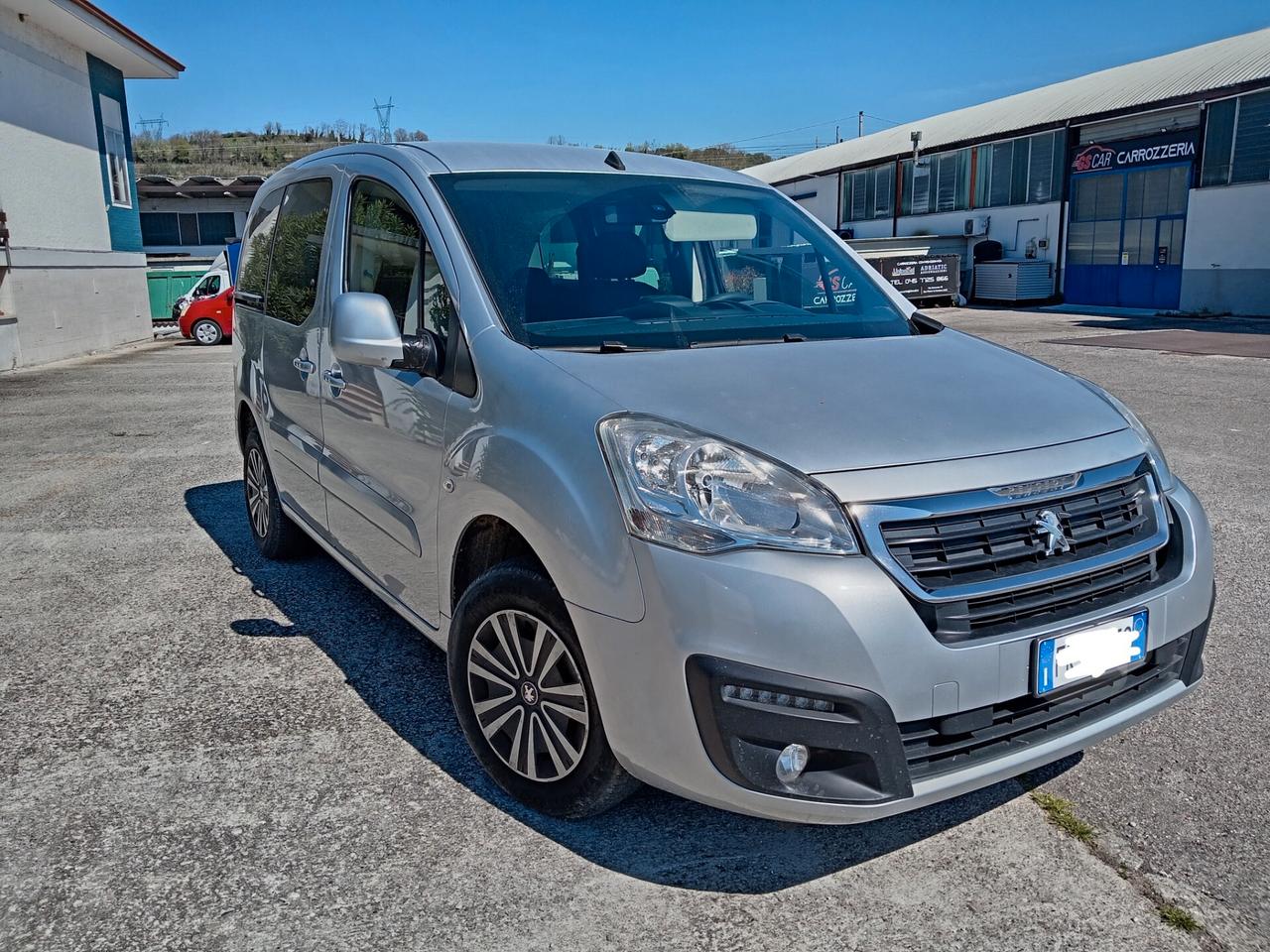 Peugeot Partner Tepee BlueHDi 100 ETG6 S&S Active