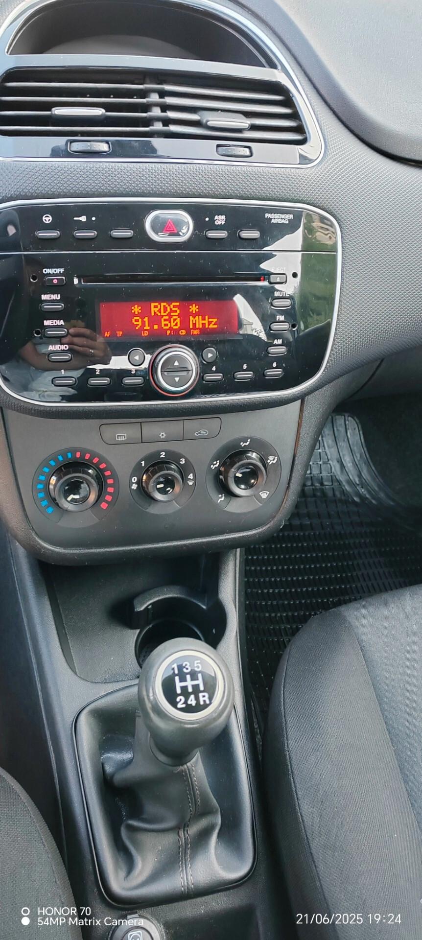 Fiat Punto 1.3 MJT II 75 CV 5 porte Street