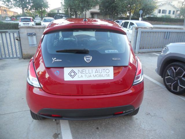 LANCIA Ypsilon 1.0 FireFly 5 porte S&S Hybrid Silver