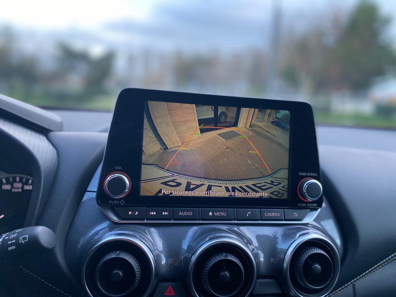 Nissan Juke 1.0 DIG-T 114 CV N-Connecta