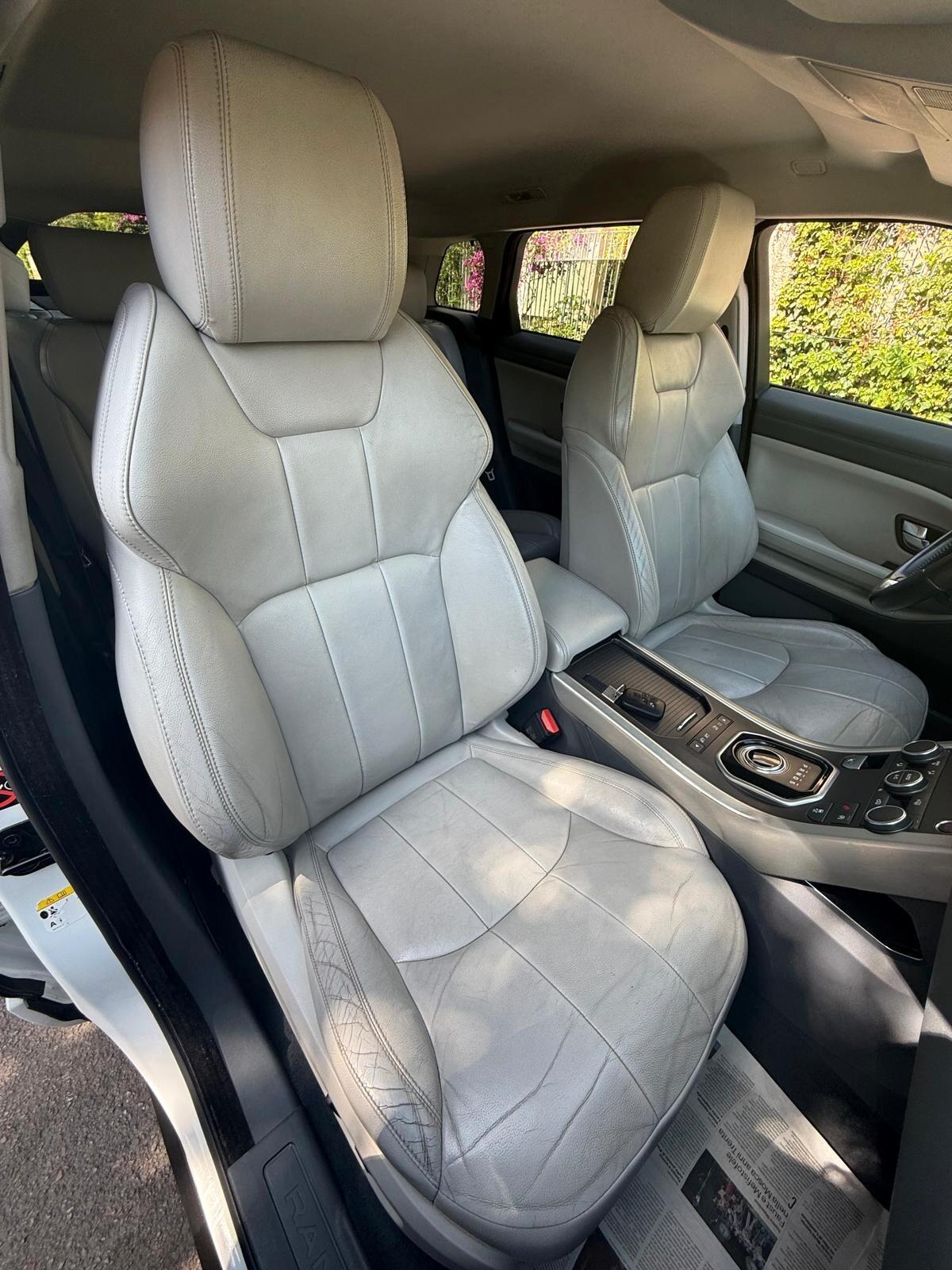 Land Rover Range Evoque 2.0 eD4 5p. Business Edition Premium Pure