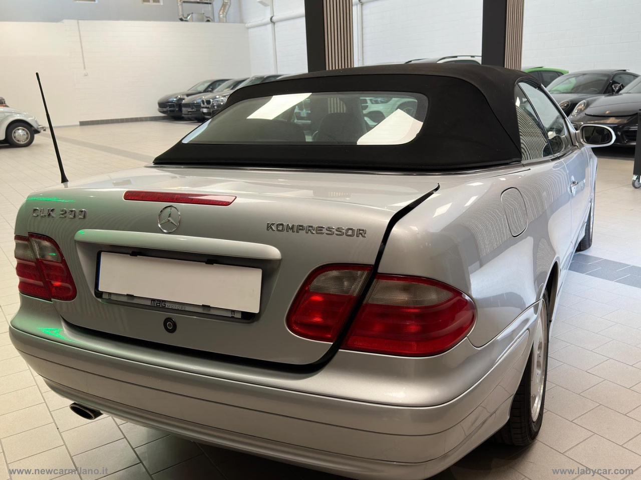 MERCEDES-BENZ CLK 200 Kompressor Cabrio Avantg. Evo