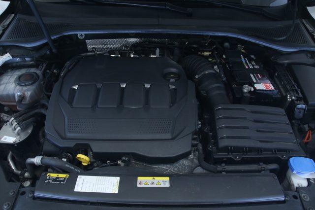 VOLKSWAGEN Passat Variant 2.0 TDI SCR EVO DSG Business