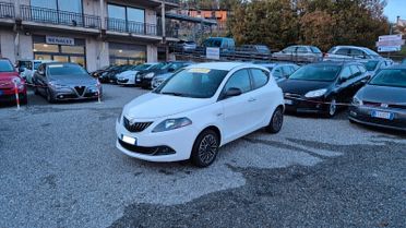 Lancia Ypsilon 1.0Hybrid Plat-2024-km12.700-Gar3anni