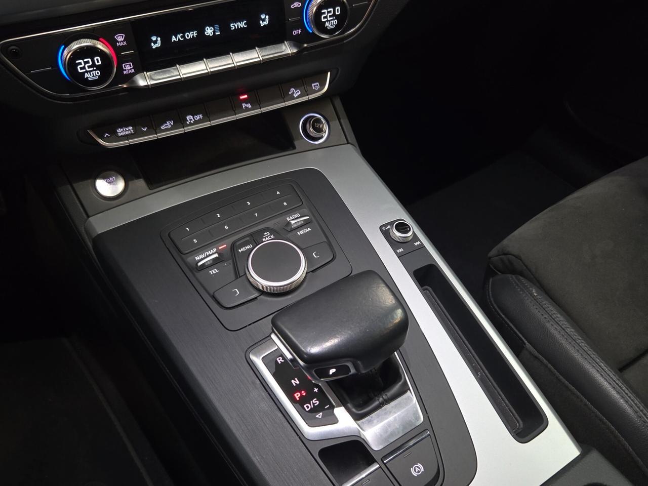 Audi Q5 55 TFSI e quattro S tronic line