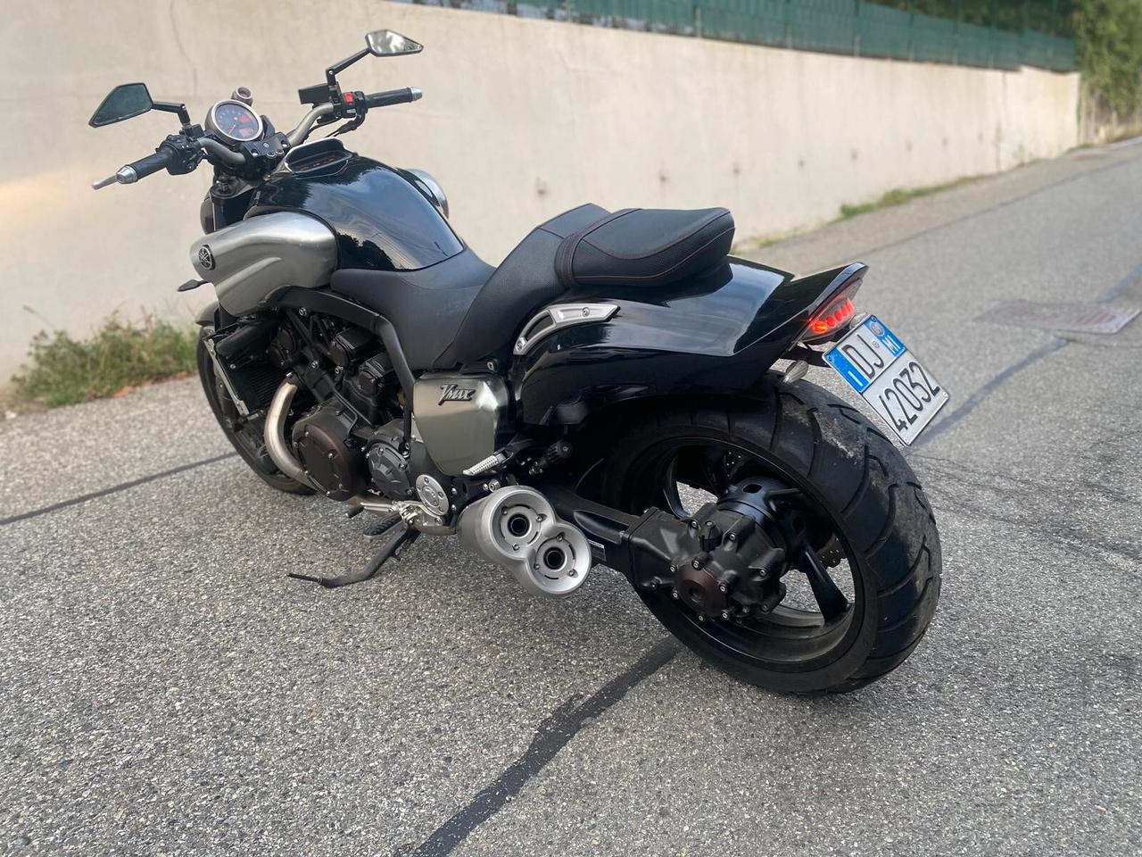 Yamaha VMAX