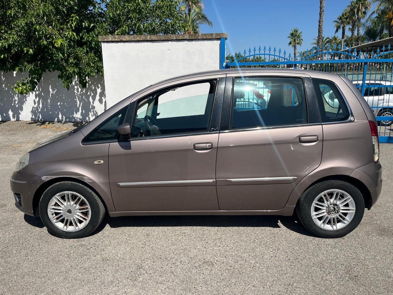 Lancia musa 1.3 mjt/90 cv -full-11/2008