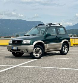 Suzuki Grand Vitara 1.6i cat 3 porte Neopatentati