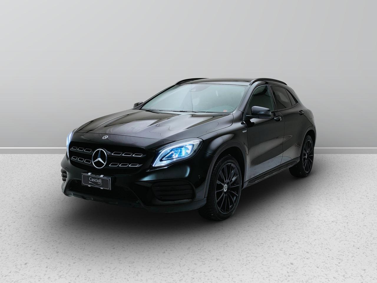Mercedes-Benz GLA-X156 2017 - GLA 200 d Night Edition 4matic auto