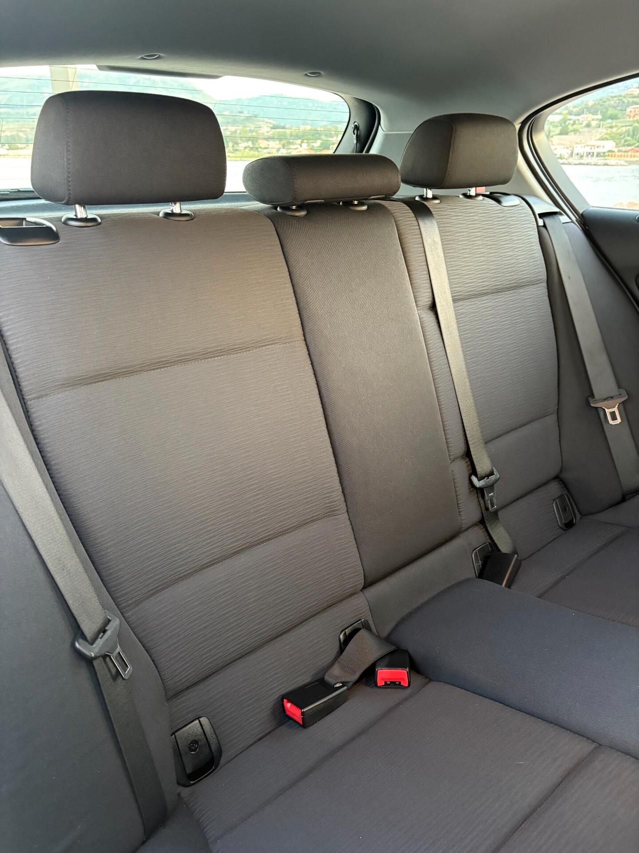 Bmw 116d 2.0 116CV total black
