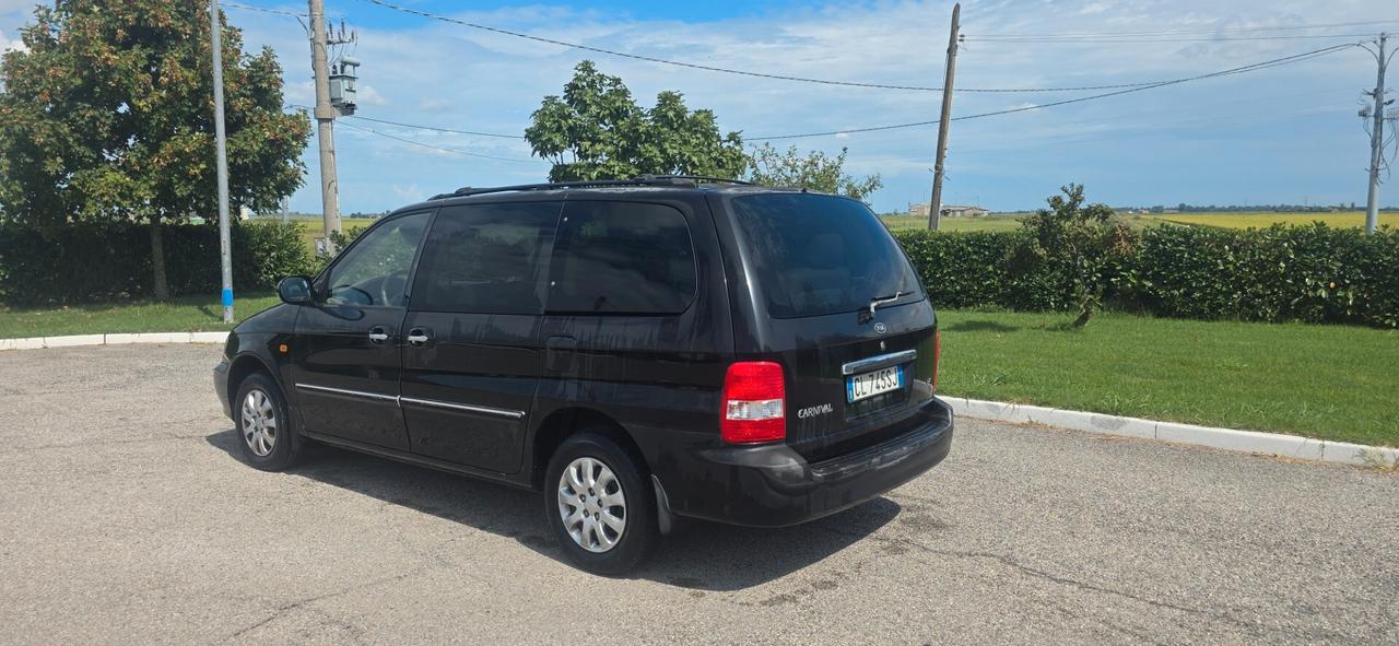 Kia Carnival 2.9 16V CRDi cat Family