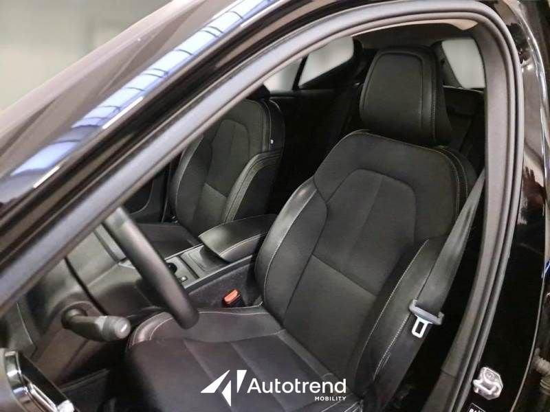 Volvo XC40 D3 150 CV AWD Automatica Business Plus