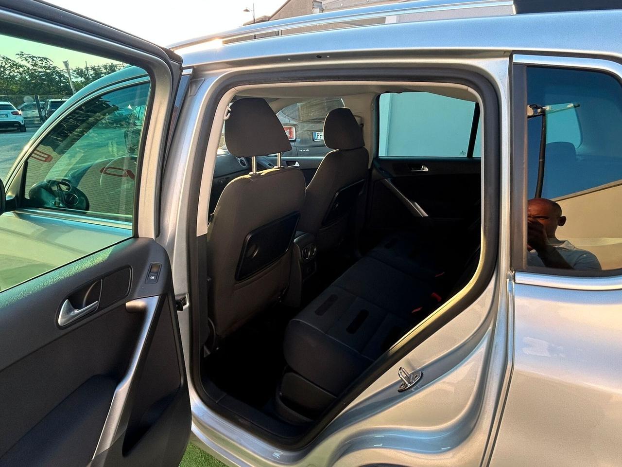 Volkswagen Tiguan 2.0 tdi Track&Field 4motion tip tronic