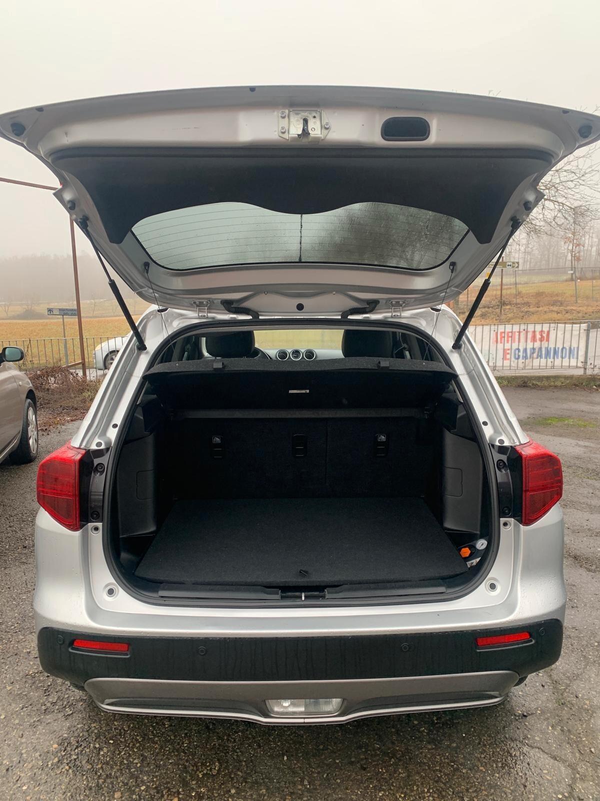 Suzuki Vitara benzina e gpl-top full optional-anno 2019-98000km-tenuto come nuovo