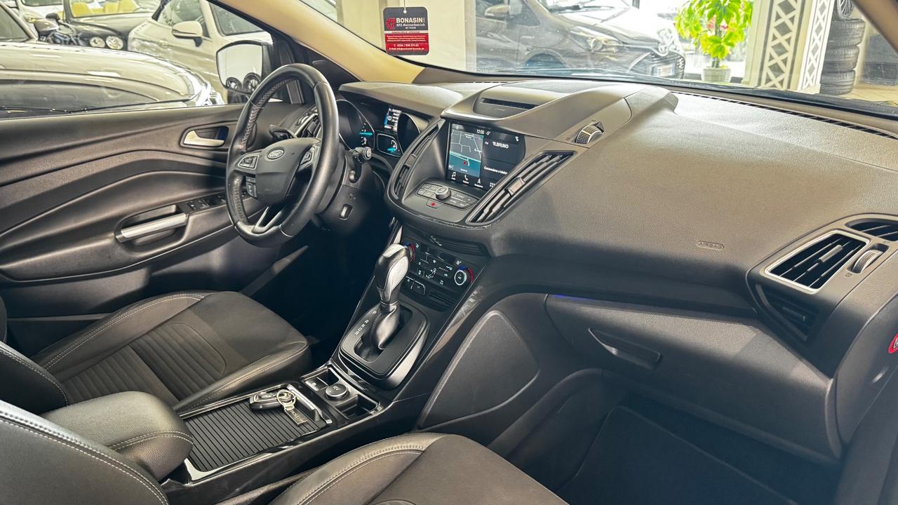 Ford Kuga 1.5 TDCI 120 CV S&S 2WD Powershift Titanium