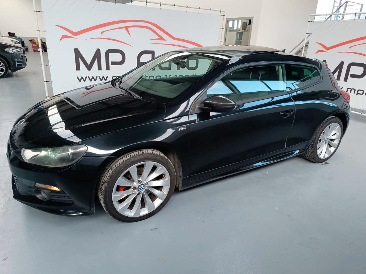 Volkswagen Scirocco 2.0 TDI 170cv R-LINE