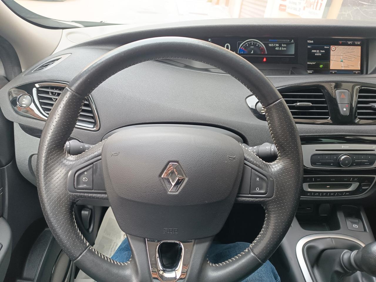 Renault Scenic Scénic dCi 110 CV LIMITED BOSE NAVI CAMERA
