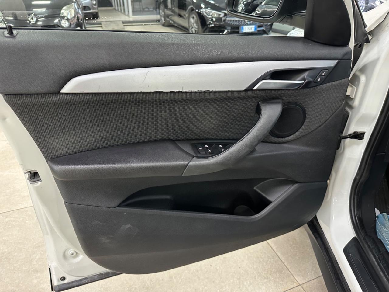 Bmw X1 sDrive18d Advantage AUTOM Tetto 2016
