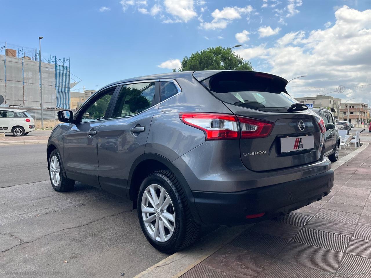 NISSAN Qashqai 1.5 dCi Acenta Premium GANCIO TRAINO