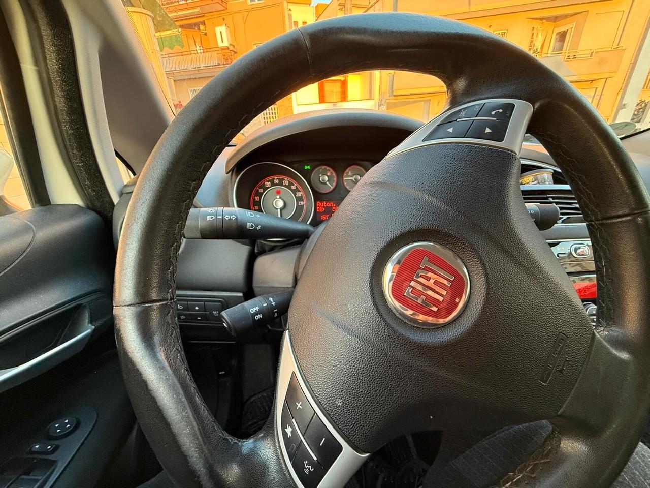 Fiat Punto 1.3 MJT II S&S 95 CV 5 porte Street