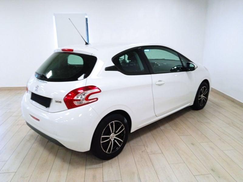 Peugeot 208 1.2 VTi 82 CV 3 porte Allure