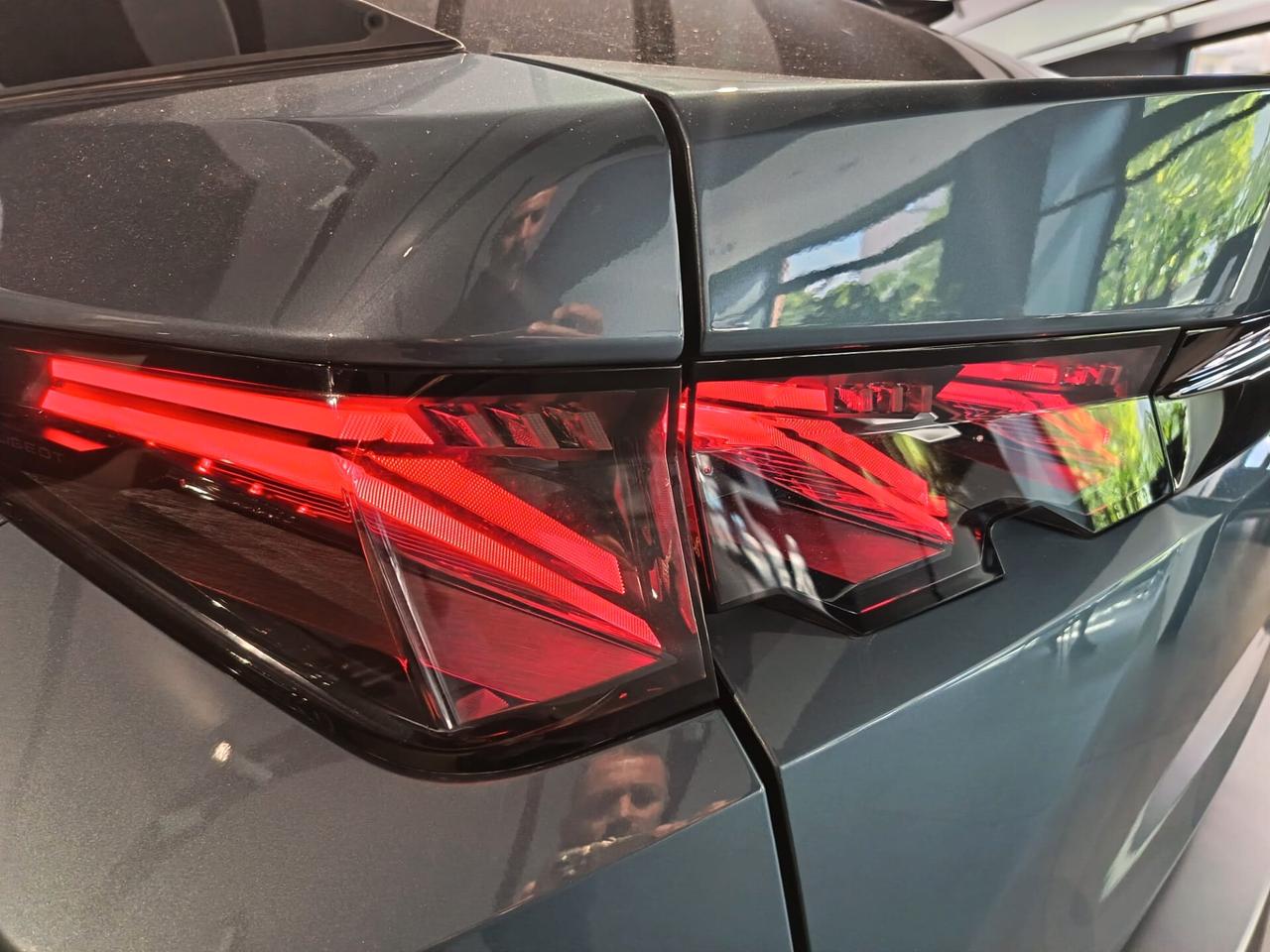 Peugeot 3008 Hybrid 145 e-DCS6 Allure