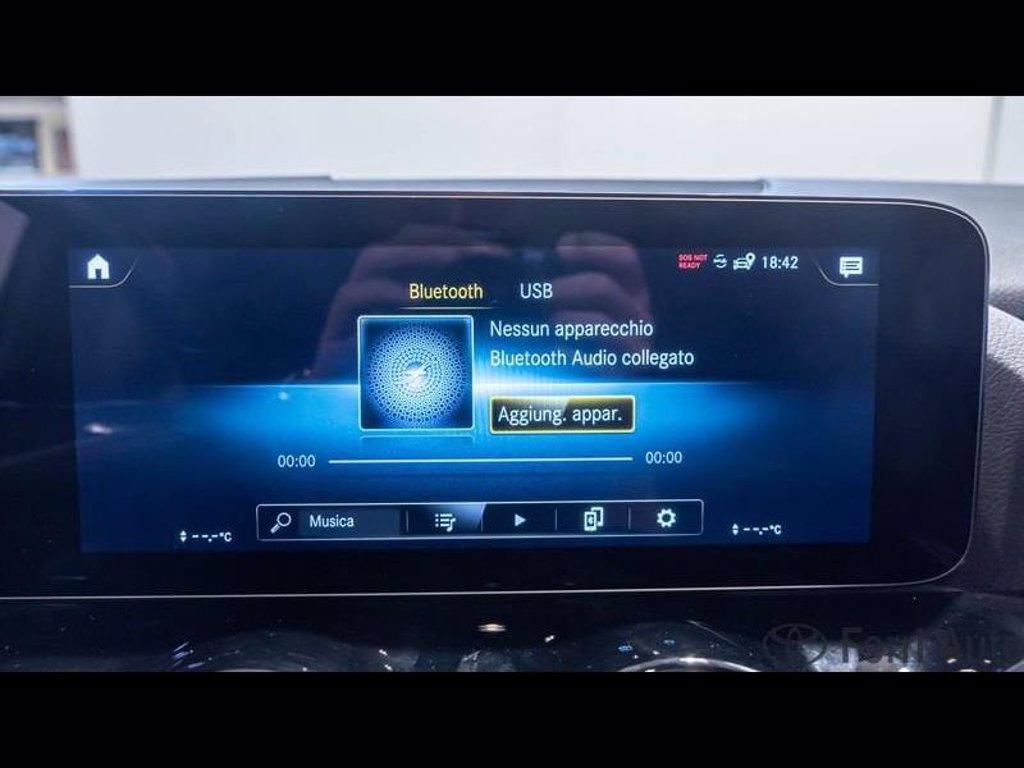 MERCEDES Gla 250 premium auto del 2022