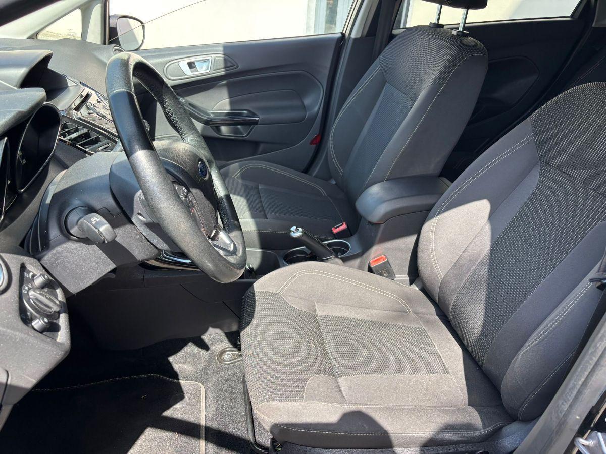 FORD Fiesta 1.5 TDCi 75CV 5p. Titanium