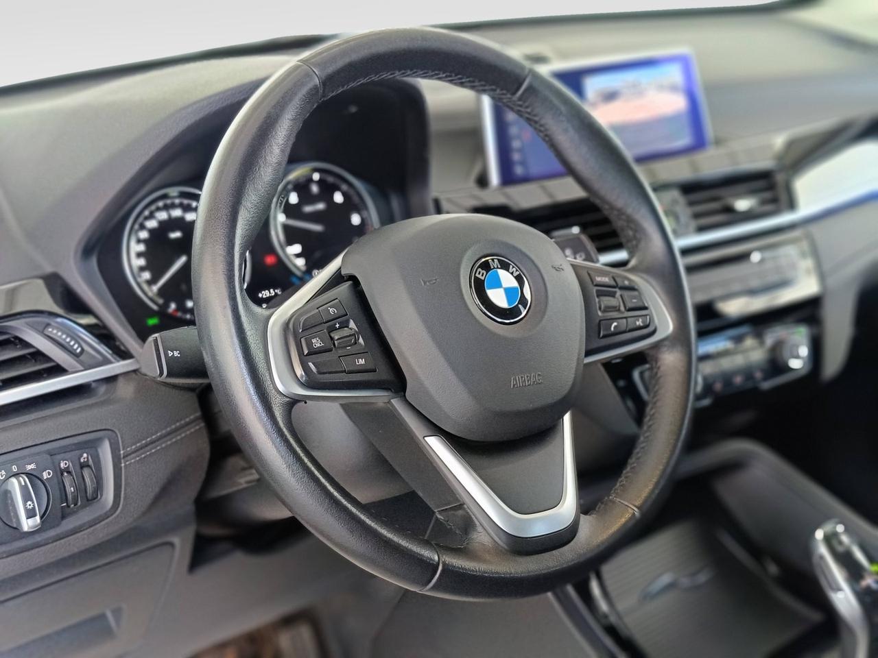 BMW X1 F48 2019 - X1 sdrive16d xLine auto